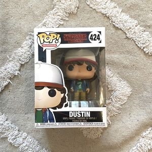 STRANGER THINGS DUSTIN FUNKO POP!